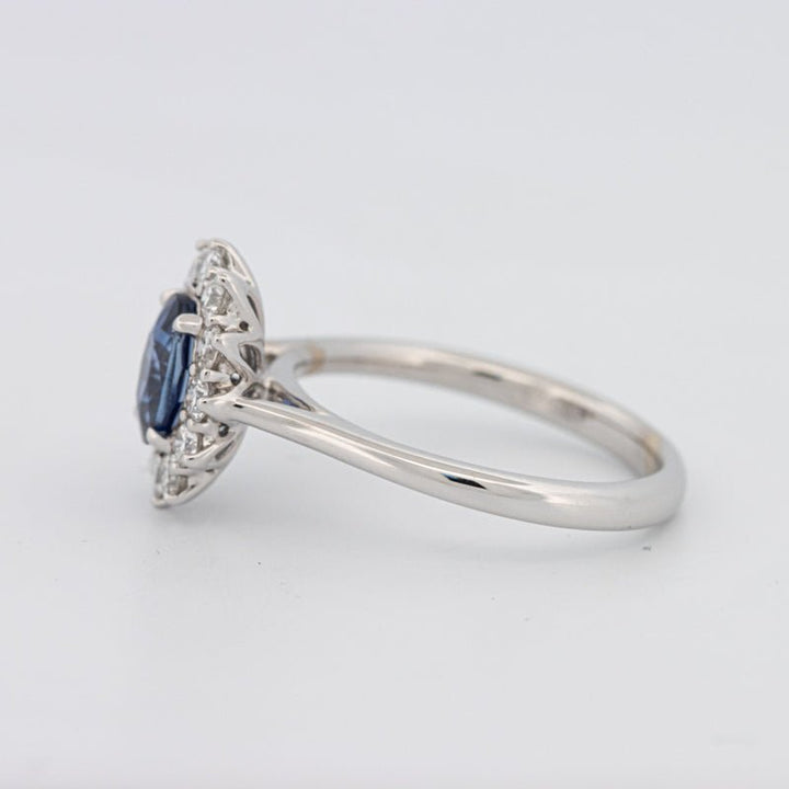 1 CT Oval Blue Sapphire Flower Ring - ZIZOV DIAMONDS