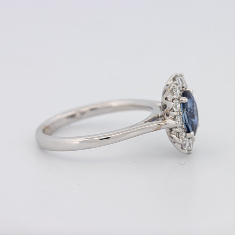 1 CT Oval Blue Sapphire Flower Ring - ZIZOV DIAMONDS