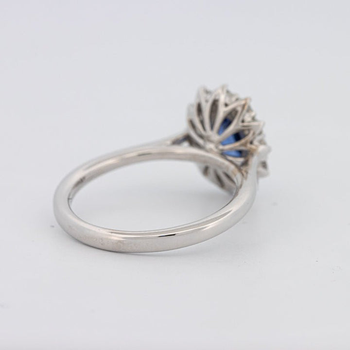 1 CT Oval Blue Sapphire Flower Ring - ZIZOV DIAMONDS