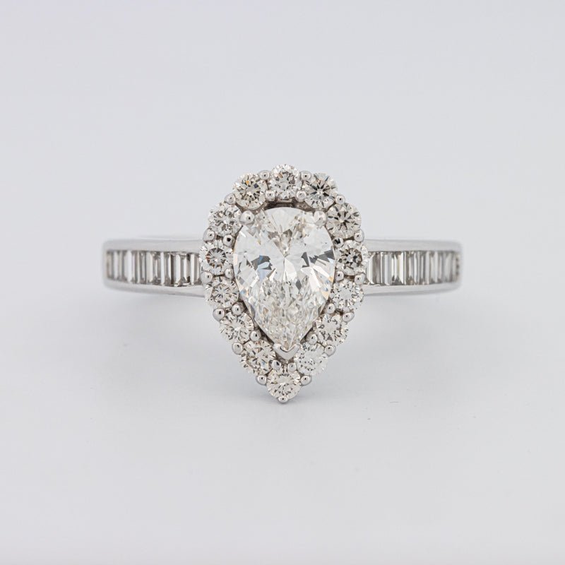 1 CT Pear-shape Halo Solitaire