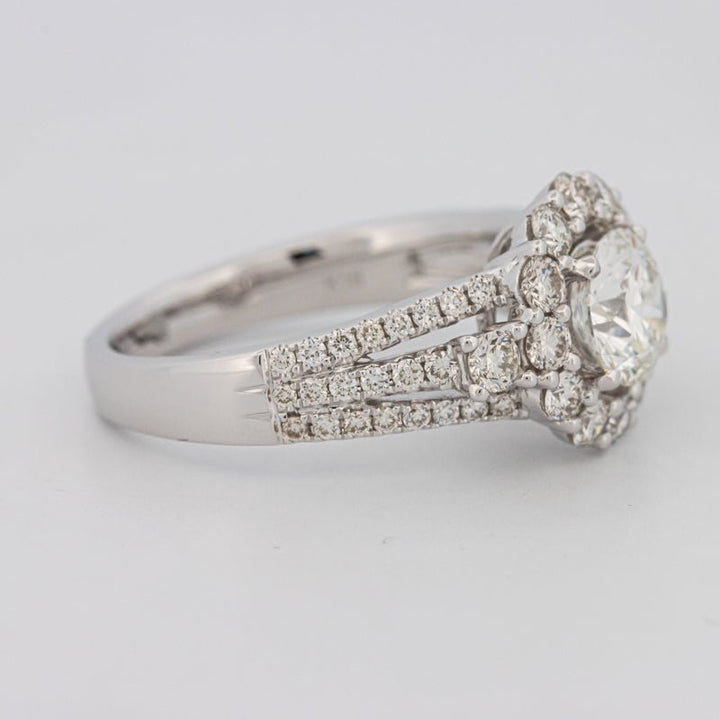 1 CT Round Cut Halo Pavé Solitaire (LG) - ZIZOV DIAMONDS
