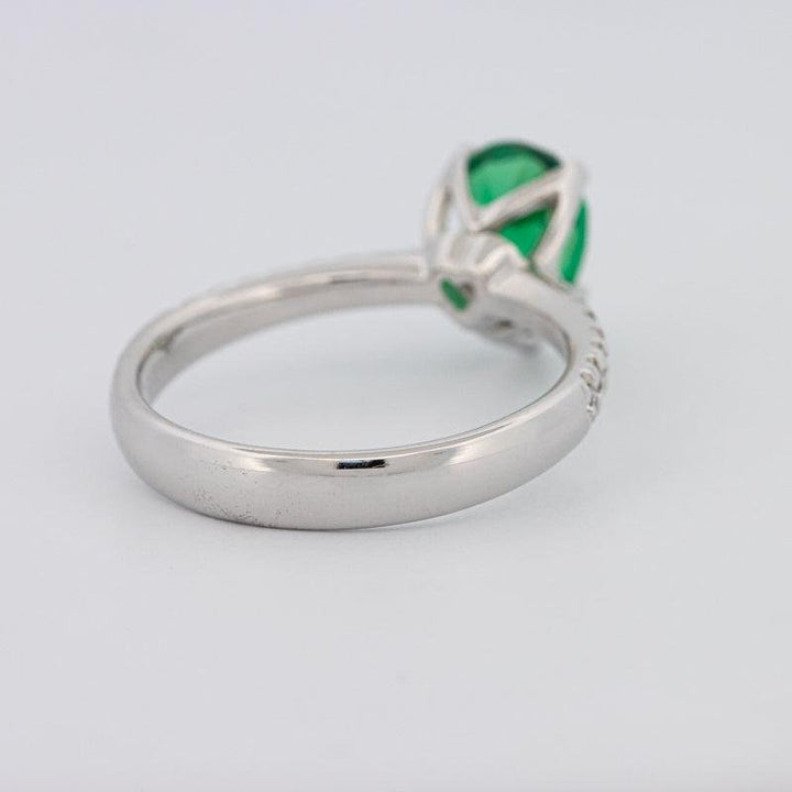 1.20 CT Pearshape Green Emerald Ring - ZIZOV DIAMONDS