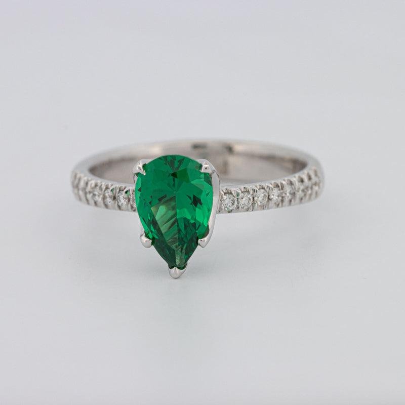1.20 CT Pearshape Green Emerald Ring - ZIZOV DIAMONDS