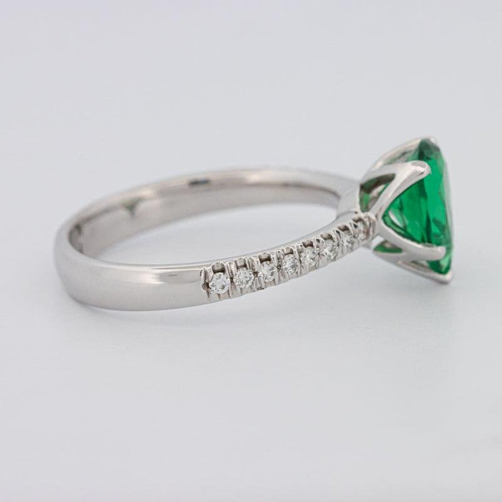1.20 CT Pearshape Green Emerald Ring - ZIZOV DIAMONDS