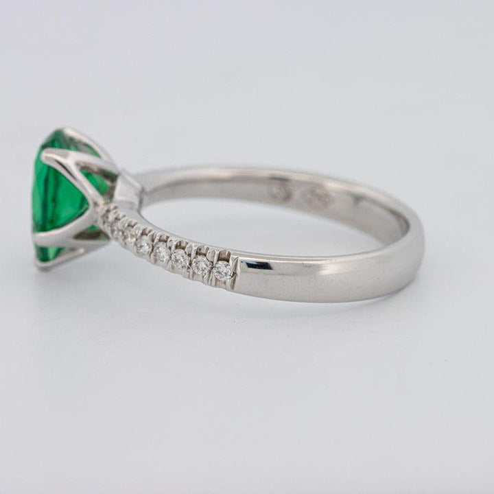 1.20 CT Pearshape Green Emerald Ring - ZIZOV DIAMONDS