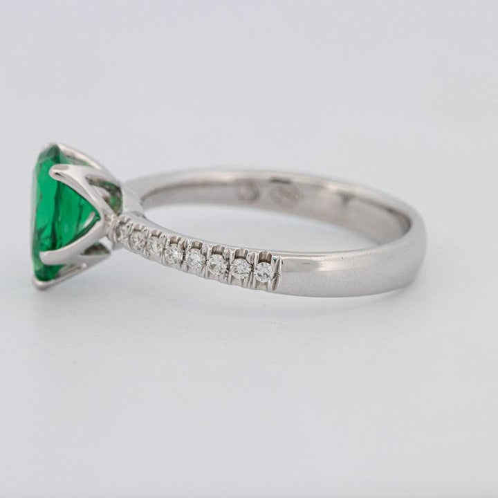 1.20 CT Pearshape Green Emerald Ring - ZIZOV DIAMONDS