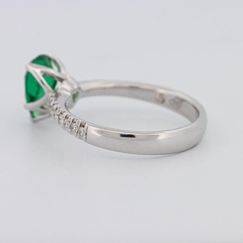1.20 CT Pearshape Green Emerald Ring - ZIZOV DIAMONDS