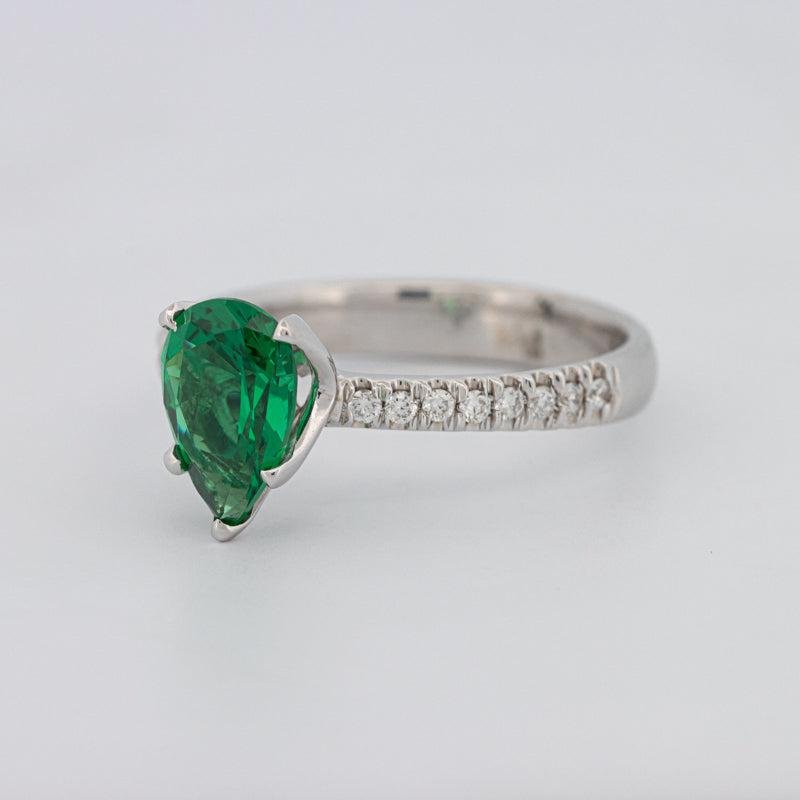 1.20 CT Pearshape Green Emerald Ring - ZIZOV DIAMONDS