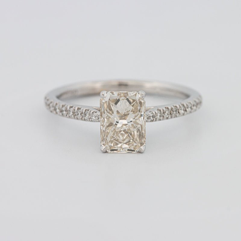 Bague Solitaire Pavé Émeraude 1.50 CT