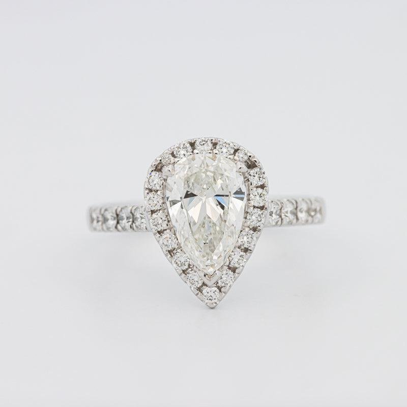 Solitário Halo em forma de pêra de 1.50 CT