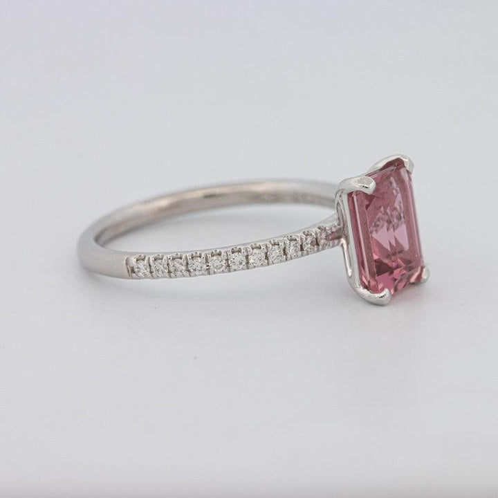 1.70 CT Emerald Tourmaline Rosa Ring - ZIZOV DIAMONDS