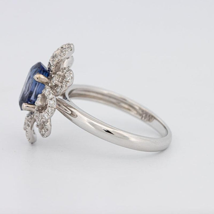 1.80 CT Oval Blue Sapphire Flower Ring - ZIZOV DIAMONDS