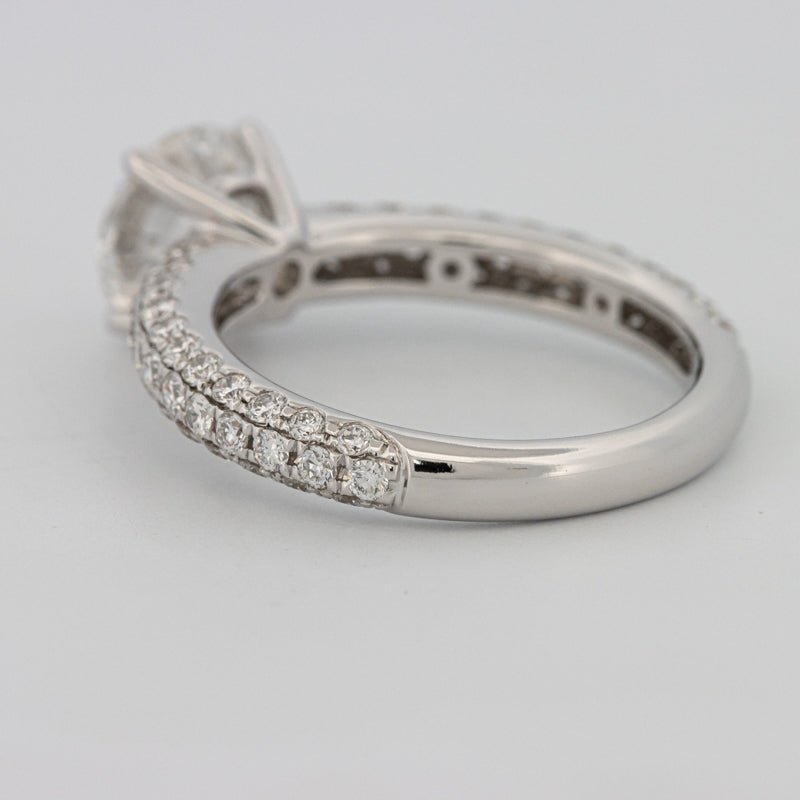 1.80 CT Round Cut Pavé Solitaire (LG) - ZIZOV DIAMONDS
