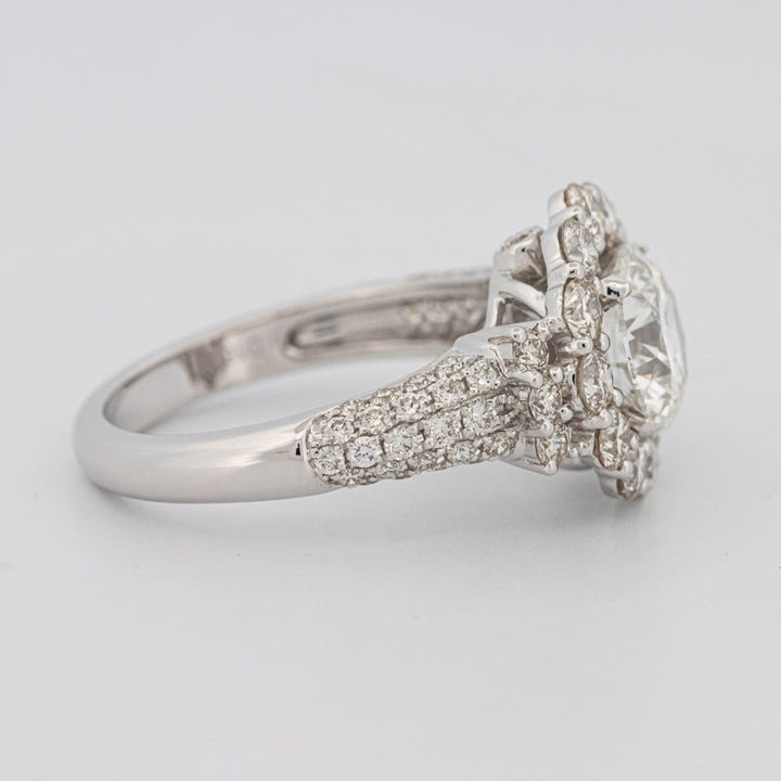 1.85 CT Round Cut Halo Pavé Solitaire (LG) - ZIZOV DIAMONDS