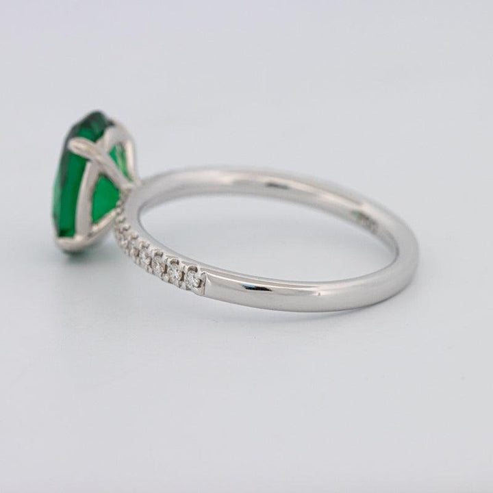 1.90 CT Oval Green Emerald Ring - ZIZOV DIAMONDS