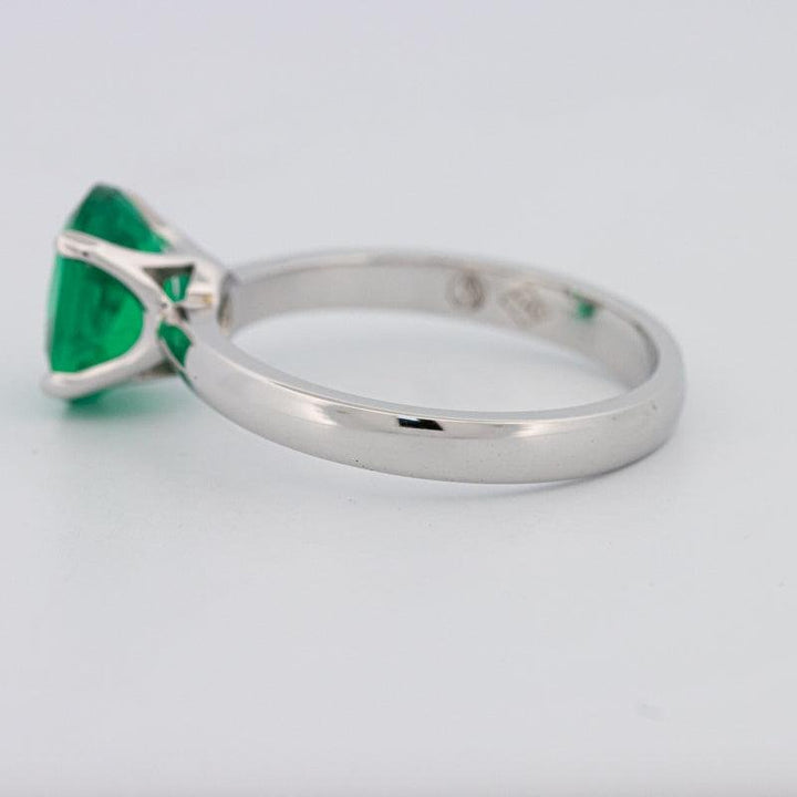 1.90 CT Oval Green Emerald Ring - ZIZOV DIAMONDS