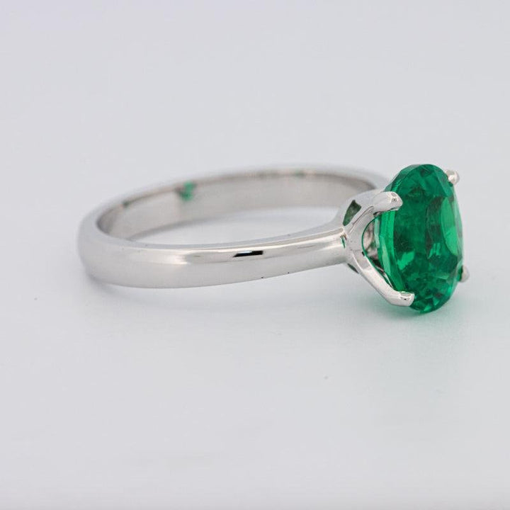 1.90 CT Oval Green Emerald Ring - ZIZOV DIAMONDS