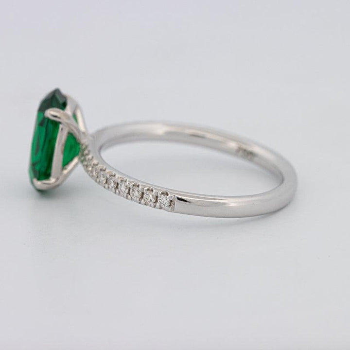 1.90 CT Oval Green Emerald Ring - ZIZOV DIAMONDS