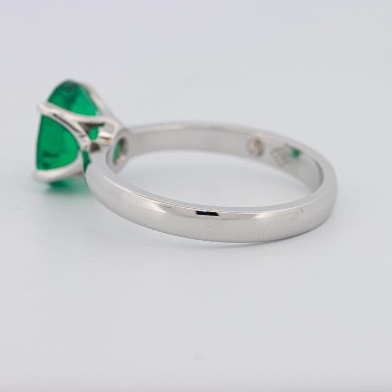 1.90 CT Oval Green Emerald Ring - ZIZOV DIAMONDS