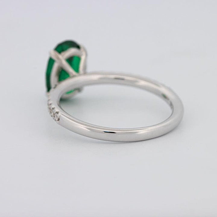1.90 CT Oval Green Emerald Ring - ZIZOV DIAMONDS