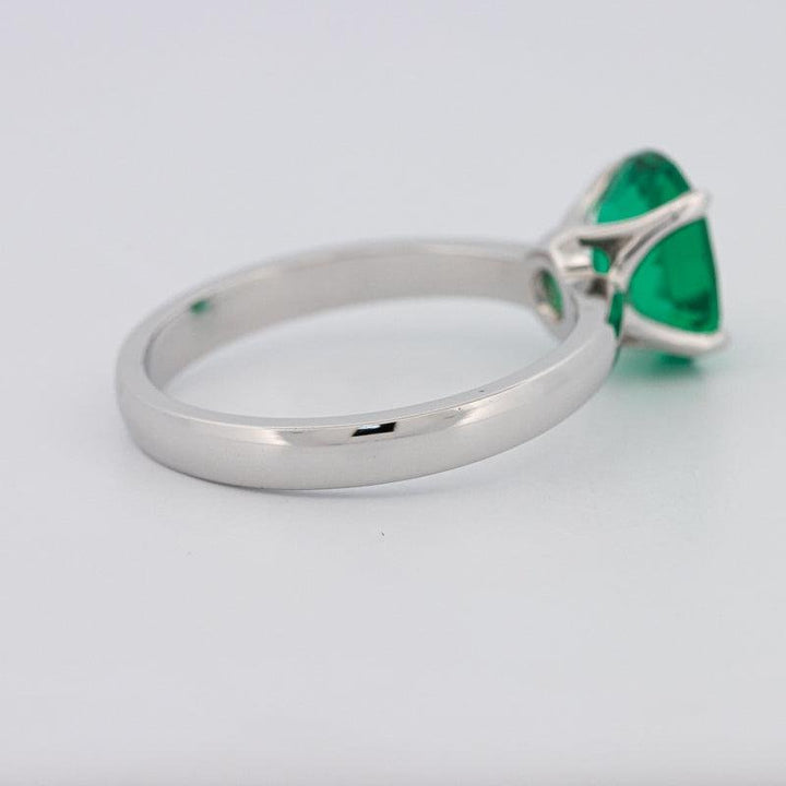 1.90 CT Oval Green Emerald Ring - ZIZOV DIAMONDS