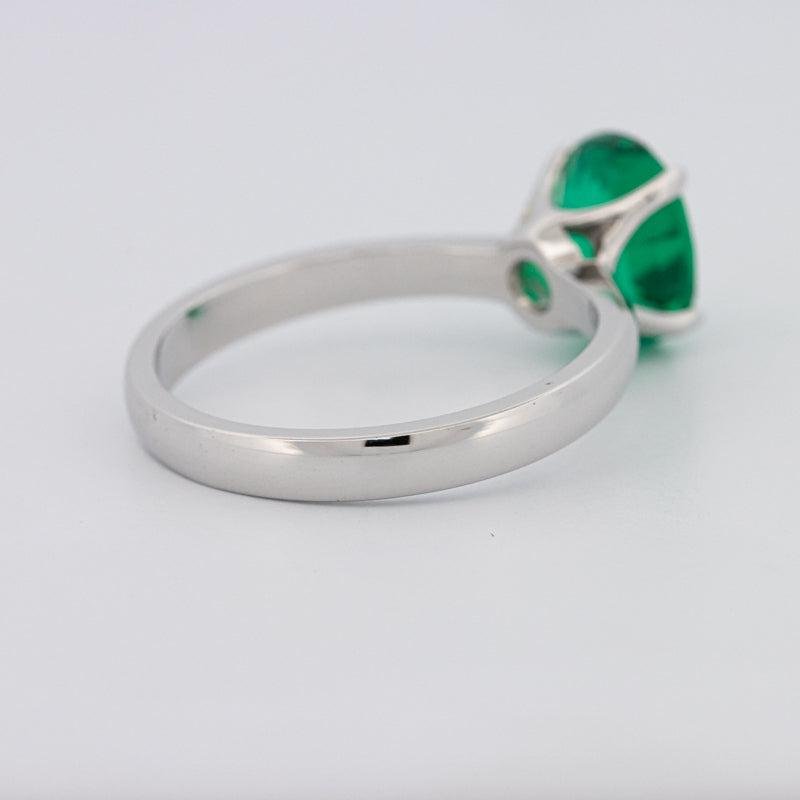 1.90 CT Oval Green Emerald Ring - ZIZOV DIAMONDS
