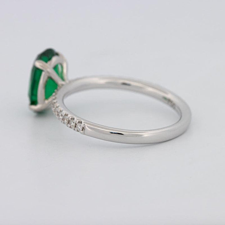 1.90 CT Oval Green Emerald Ring - ZIZOV DIAMONDS