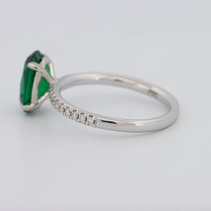 1.90 CT Oval Green Emerald Ring - ZIZOV DIAMONDS