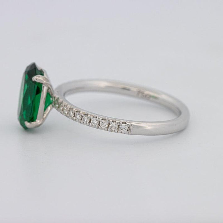 1.90 CT Oval Green Emerald Ring - ZIZOV DIAMONDS