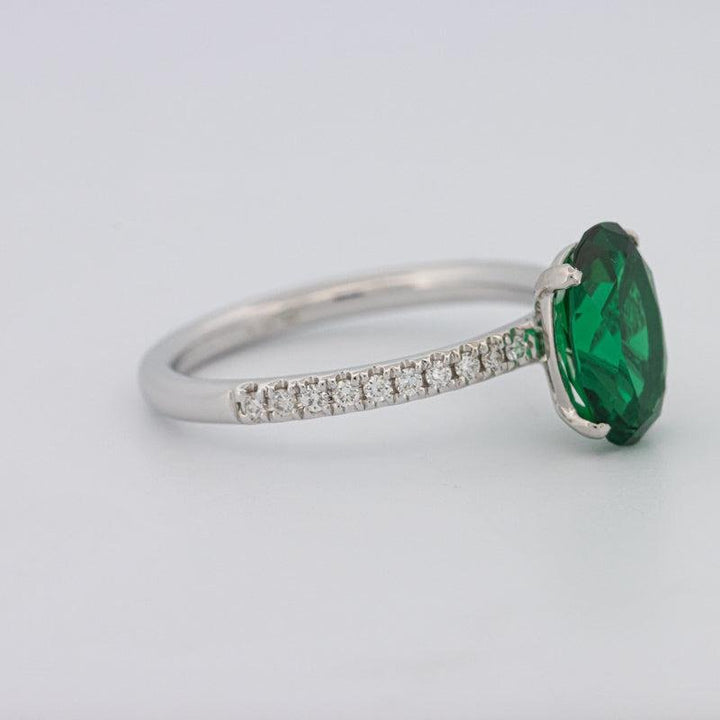 1.90 CT Oval Green Emerald Ring - ZIZOV DIAMONDS