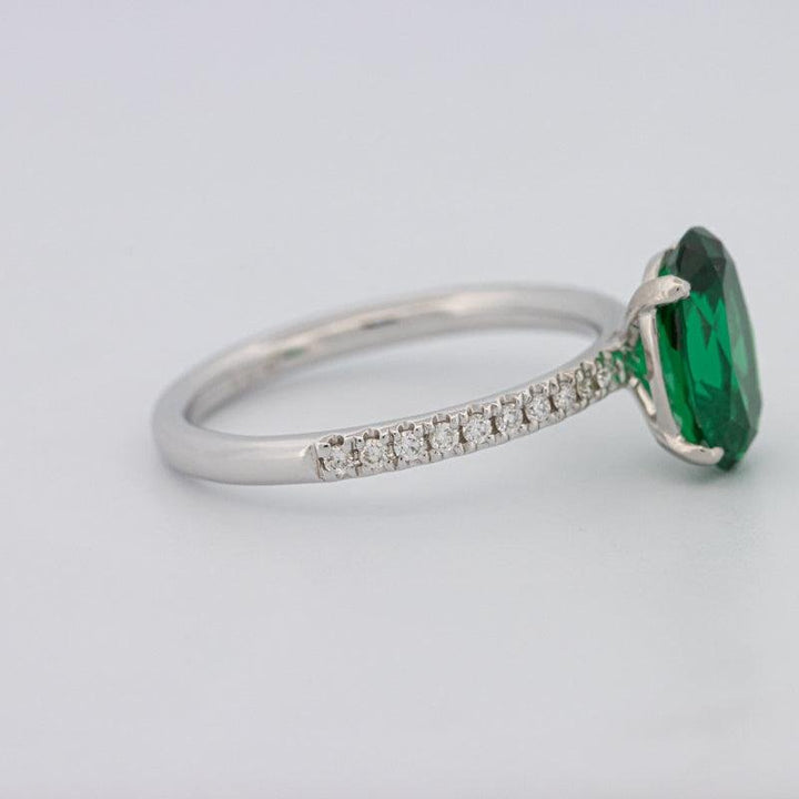 1.90 CT Oval Green Emerald Ring - ZIZOV DIAMONDS