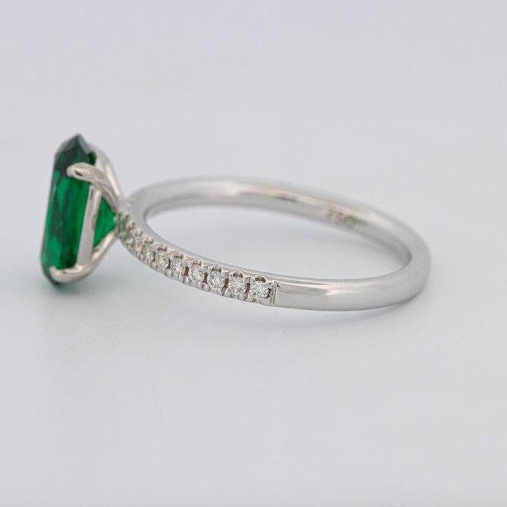1.90 CT Oval Green Emerald Ring - ZIZOV DIAMONDS