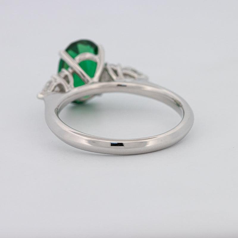 2 CT Oval Green Emerald Ring - ZIZOV DIAMONDS