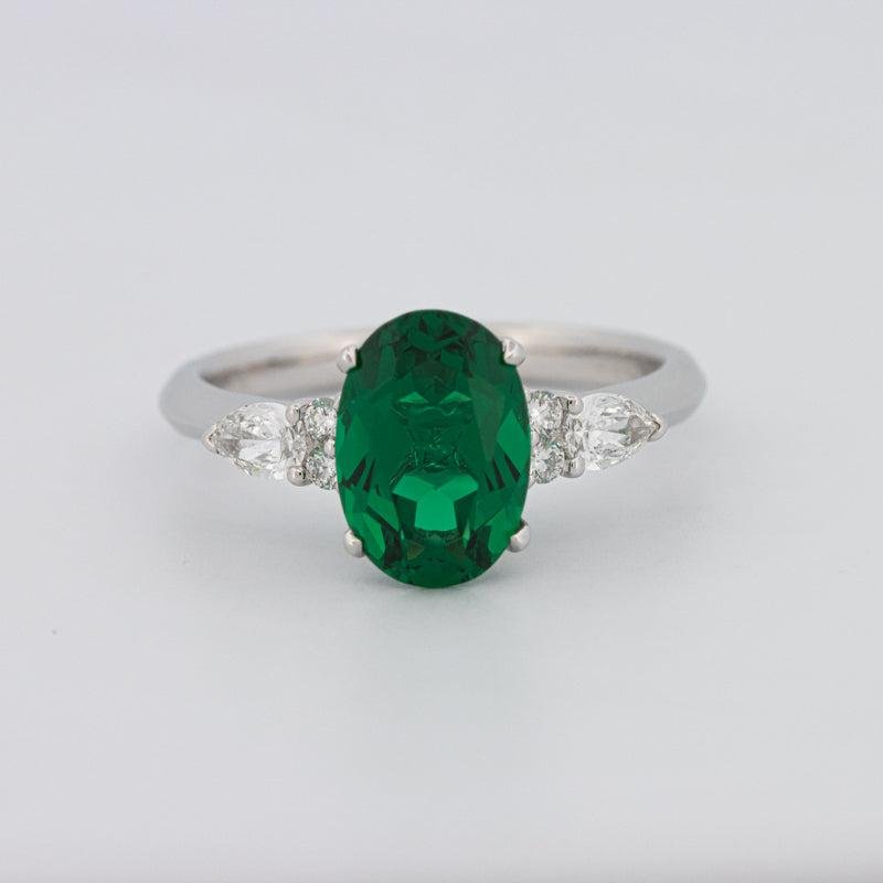 Inel cu smarald verde oval de 2 CT
