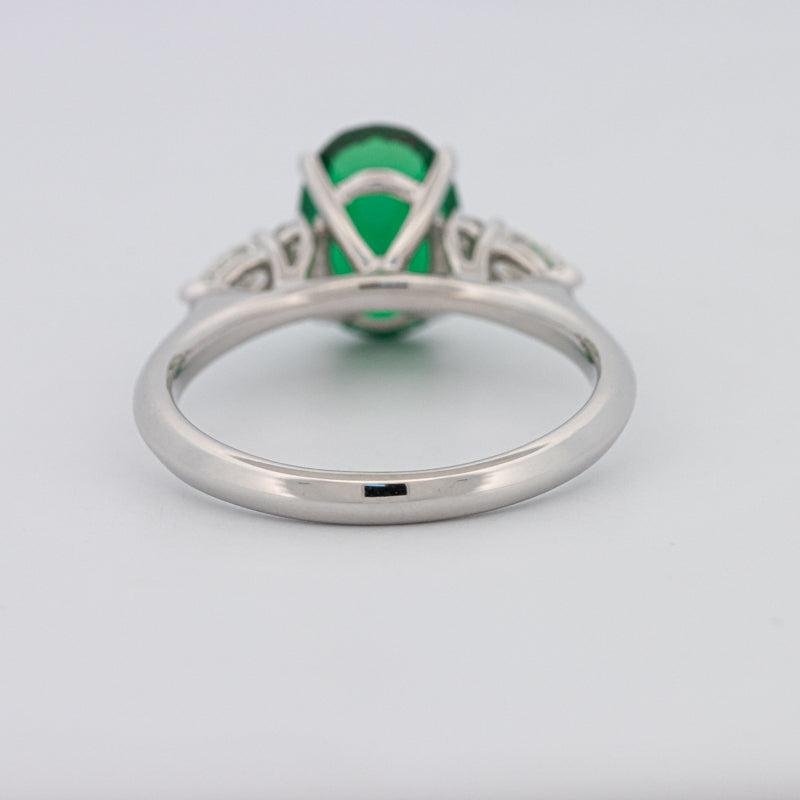 2 CT Oval Green Emerald Ring - ZIZOV DIAMONDS