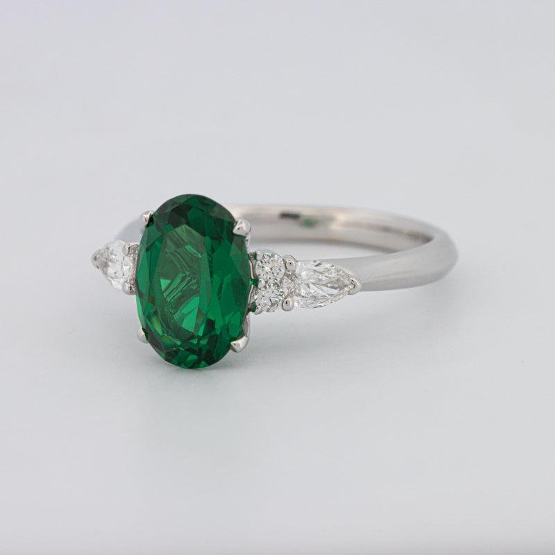 2 CT Oval Green Emerald Ring - ZIZOV DIAMONDS