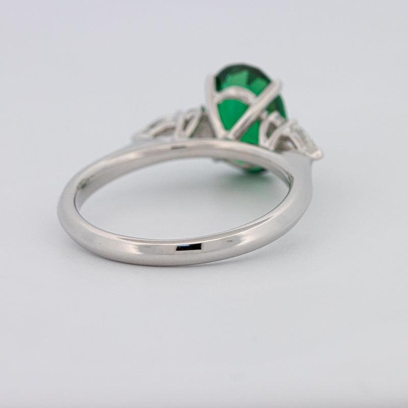 2 CT Oval Green Emerald Ring - ZIZOV DIAMONDS