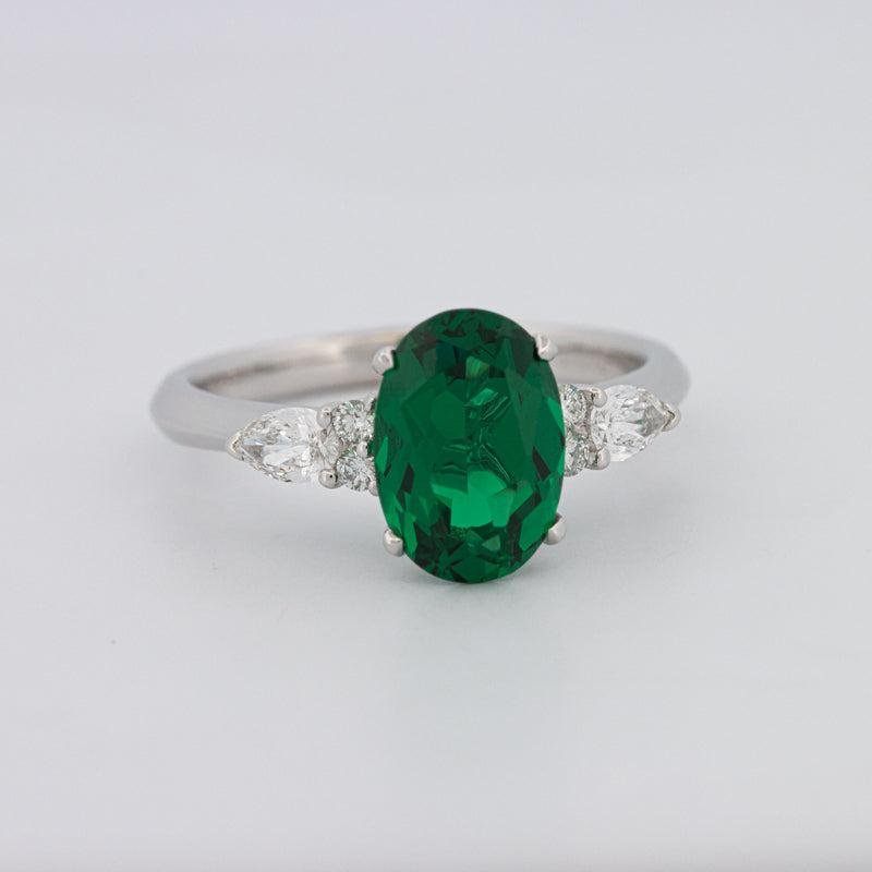 2 CT Oval Green Emerald Ring - ZIZOV DIAMONDS