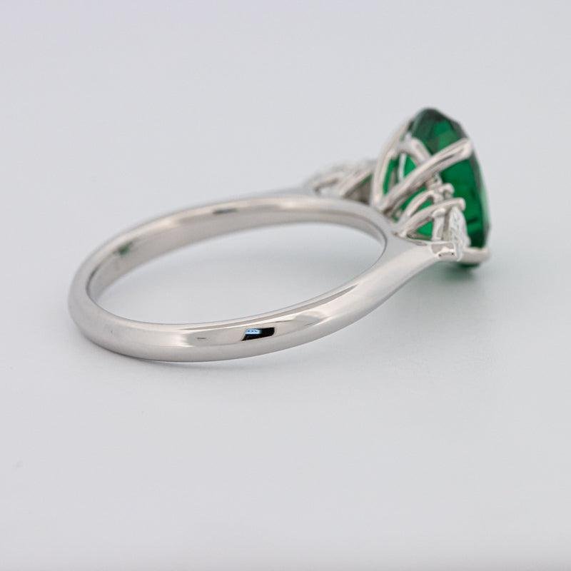 2 CT Oval Green Emerald Ring - ZIZOV DIAMONDS