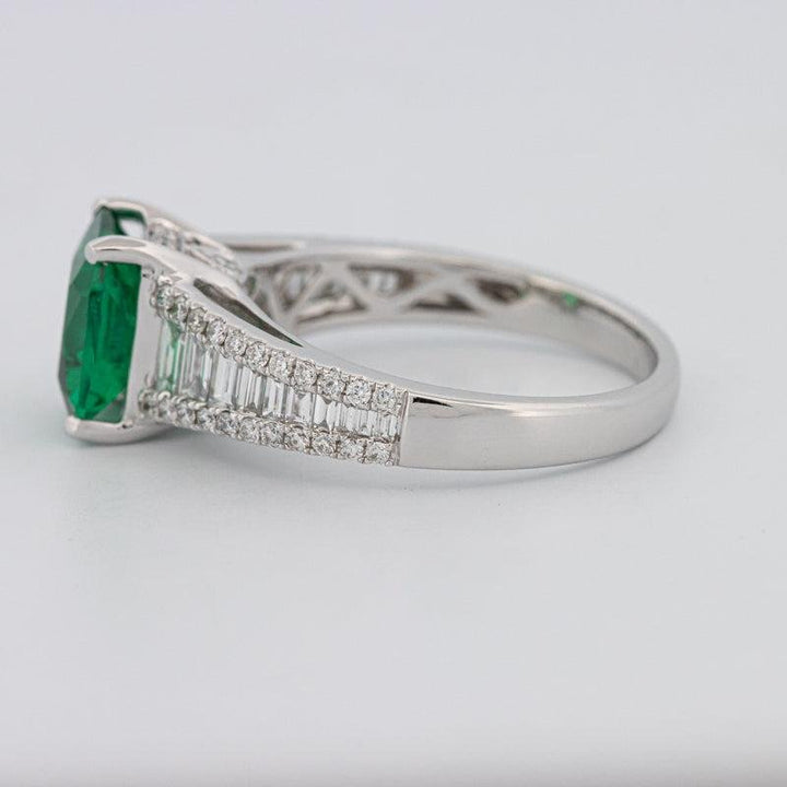 2 CT Square Radiant Green Emerald with Baguettes - ZIZOV DIAMONDS