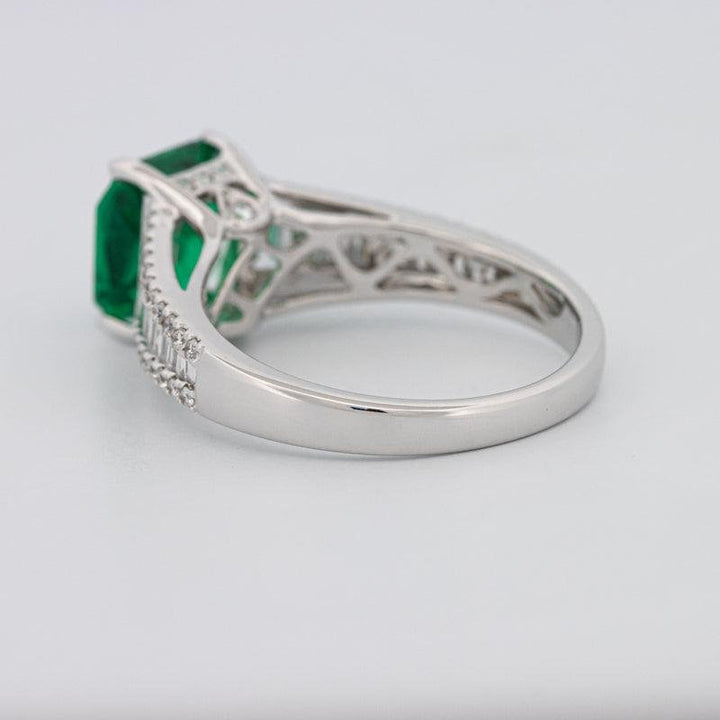 2 CT Square Radiant Green Emerald with Baguettes - ZIZOV DIAMONDS