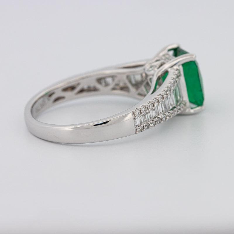 2 CT Square Radiant Green Emerald with Baguettes - ZIZOV DIAMONDS