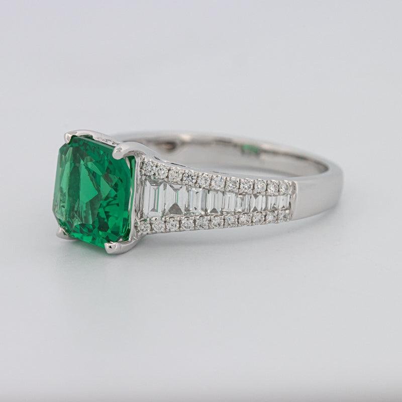 2 CT Square Radiant Green Emerald with Baguettes - ZIZOV DIAMONDS