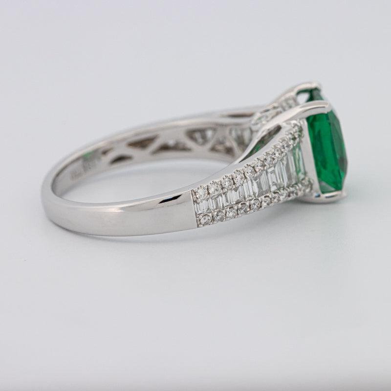 2 CT Square Radiant Green Emerald with Baguettes - ZIZOV DIAMONDS
