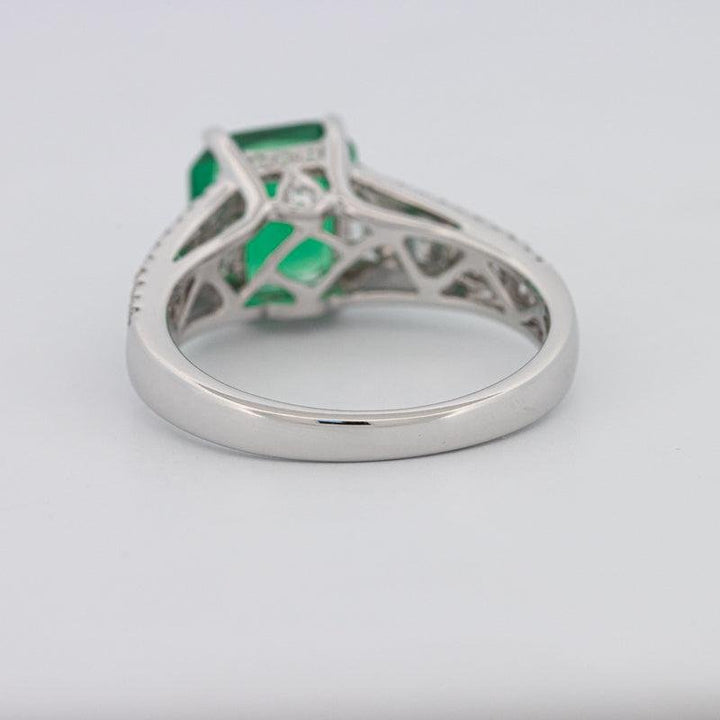 2 CT Square Radiant Green Emerald with Baguettes - ZIZOV DIAMONDS