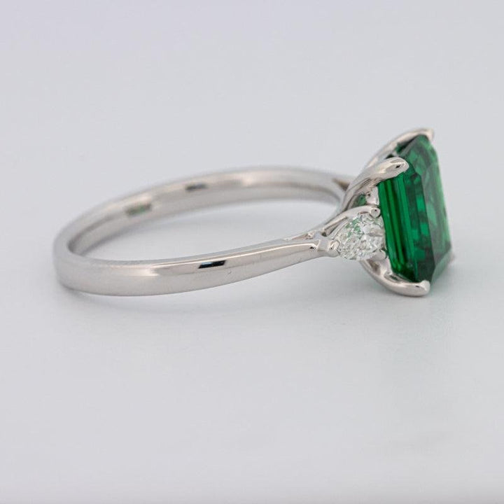 2.15 CT Square Radiant Green Emerald Ring - ZIZOV DIAMONDS