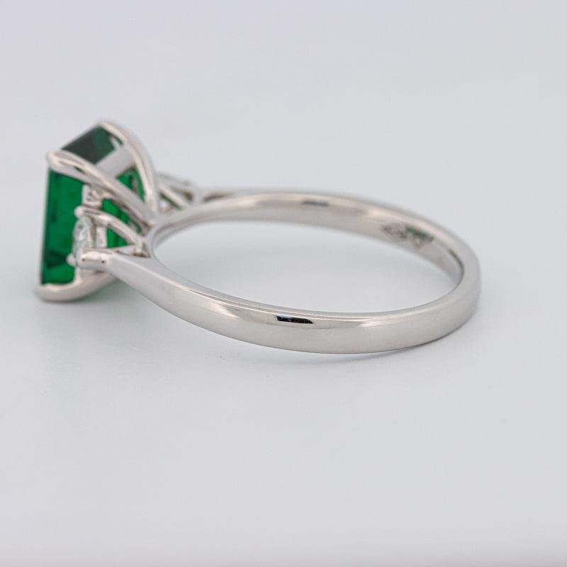 2.15 CT Square Radiant Green Emerald Ring - ZIZOV DIAMONDS