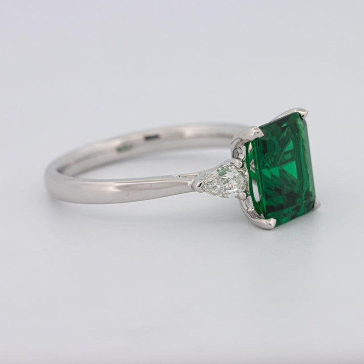 2.15 CT Square Radiant Green Emerald Ring - ZIZOV DIAMONDS