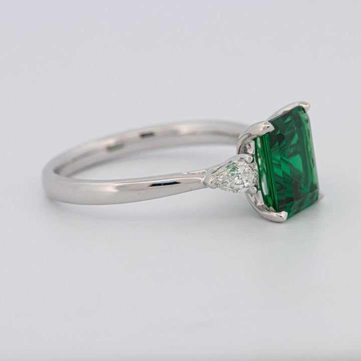 2.15 CT Square Radiant Green Emerald Ring - ZIZOV DIAMONDS