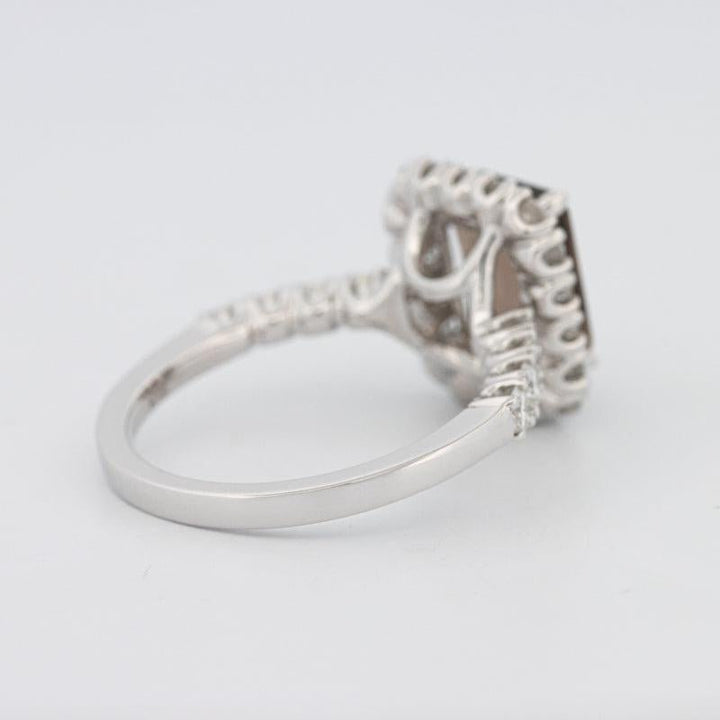 2.37 CT Emerald Quartz Flumé Halo Ring - ZIZOV DIAMONDS